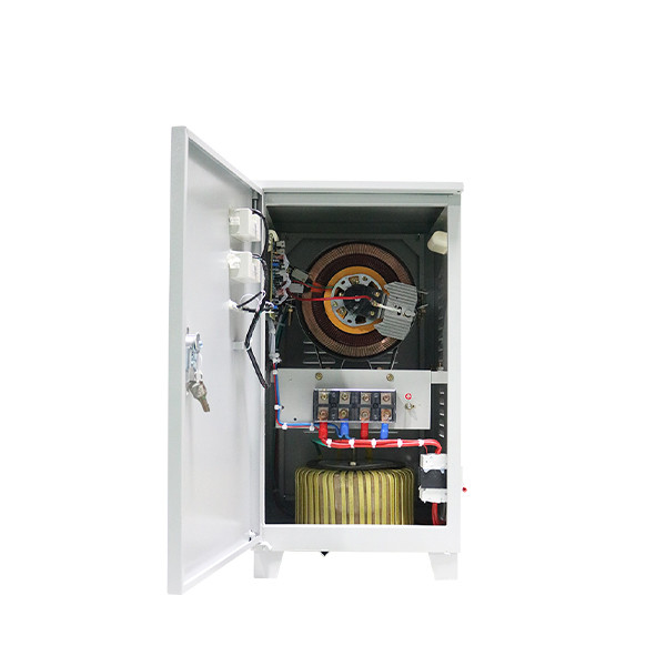 Régulateur automatique de tension de bonne qualité de 15000VA 220V pour équipement électrique monophasique
