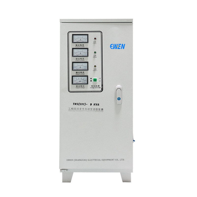 9KVA Stabilisateur de tension à trois phases 380V 400V 440V 480V régulateur de puissance CA Personnalisation acceptable