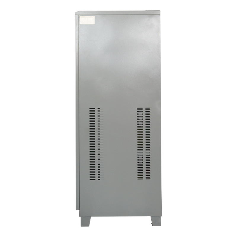 Stabilisateur de tension à trois phases de 90 KVA Régulateur automatique de tension avec technologie de servo-moteur pour machine de découpe laser