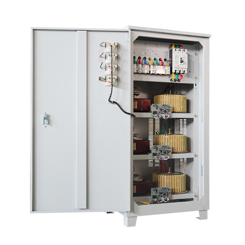 40KVA Stabilisateur de tension industriel à trois phases AC Power Servo Régulateur de tension automatique 380V 400V 415V 480V