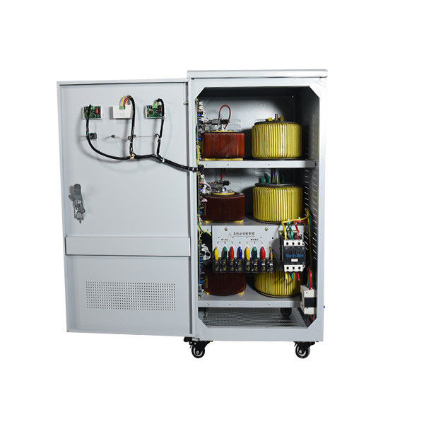 Stabilisateur triphasé de tension de moteur servo 30KVA 380V pour la découpeuse de laser