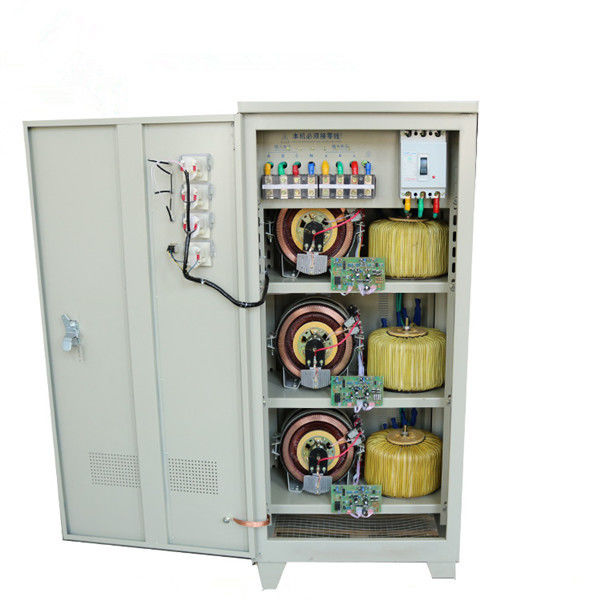 Régulateur de tension automatique de dispositif industriel 50 KVA 380V triphasé 50Hz