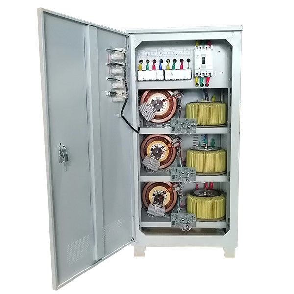 Stabilisateur électrique complètement automatique triphasé de tension à C.A. de TNS-60KVA